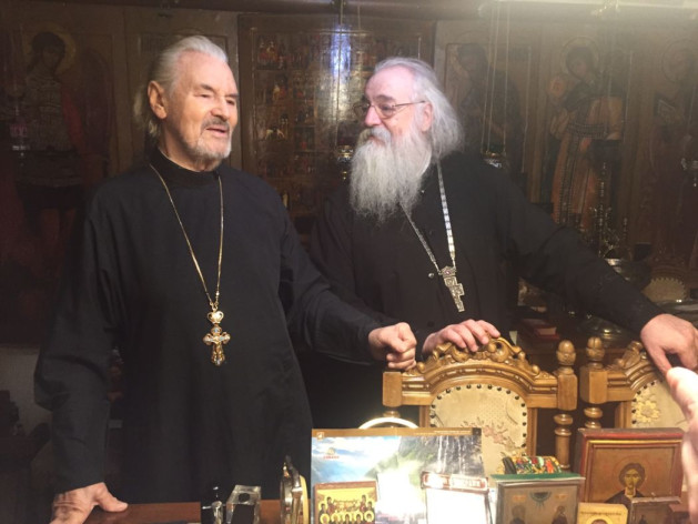 В гостях у отца Владимира Тимакова, почетного настоятеля храма храма преподобных Зосимы и Савватия Соловецких в Гольянове